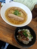 「鶏塩そば」@塩つけ麺 灯花の写真