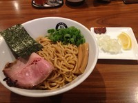 「【夜の部、期間限定】燻製油そば＋大盛り、780円＋100円」@RAMEN GOTTSUの写真