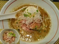 「味玉濃厚魚介豚骨らーめん＋炙りチャーシューご飯＝￥1100」@麺匠 竹中の写真