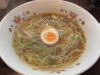 「ねぎらーめん　「700円」」@ラーメン寺子屋 麺倶楽部の写真