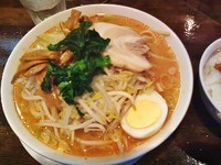 「味噌らーめん(430円)+鶏カレー丼(200円)」@中華そば 光来の写真