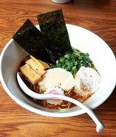 「名古屋コーチン醤油　@750円(限定)」@ラーメン超星の写真