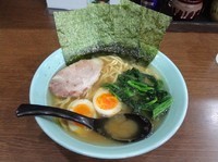 「らーめん並（650円）＋味付玉子（100円）味濃い目油多め」@横浜家系らーめん たま家の写真