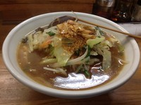 「醤油にんにくラーメン」@巨摩ラーメンの写真