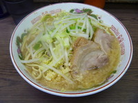 「小ラーメン（にんにく）　６５０円」@ラーメン二郎 横浜関内店の写真