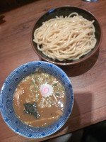 「つけ麺シュリンプ(ｼｭﾘﾝﾌﾟｵｲﾙ別皿提供)９５０円」@六厘舎 大崎店の写真