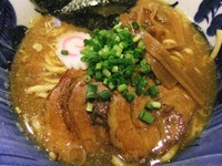 「三豚らーめん（680円）」@麺屋 湯や軒の写真