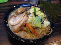 「背脂煮干ラーメン」@丸め～背脂煮干～の写真