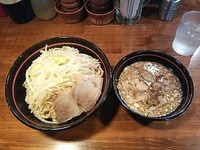 「肉つけそば（中盛り、肉増し）」@肉そば千の写真