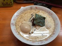 「しおとんこつ＋味玉＠５００円」@二十八代目 哲麺 鶴ヶ島駅前店の写真