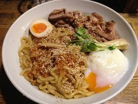 「【月火限定】まぜ麺（中盛り）、750円」@燈の車の写真