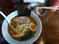 「福の家ラーメン＆チャーシュー丼」@横浜家系らーめん 福の家の写真