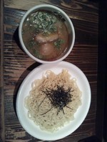 「つけ麺(あつもり)＋半熟煮玉子」@石川家 戸田店の写真
