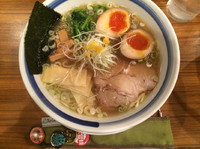 「柚子塩らー麺 味玉入り」@麺屋 楼蘭 梅田店の写真