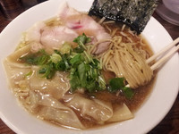 「幻六醤油ワンタンそば大盛り」@中華そば 幻六の写真