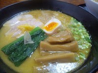 「クリーミー鶏白湯ラーメン　　800円」@誉れの写真