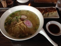 「ラーメン＆餃子(Setメニュー)」@潮風中華房 萬華の写真