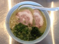 「からしラーメン」@らーめん まる玉 横浜青葉台店の写真