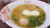「らぁ麺フロマージュ」@Due Italian シオサイトの写真