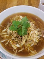 「叉焼とネギピリ辛和えソバ1080円」@祐天寺 来々軒の写真