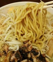「まぜたま（卵黄＆大盛）¥890」@麺屋 御神本の写真
