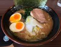 「とんこつらーめん＋味玉（￥680＋￥60）」@拉麺 ぼうずの写真