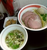 「アゴ出汁細つけめん(限定)+ミニ揚チキン+味玉」@自家製麺SHINの写真