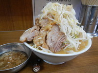 「ラーメン＋味玉（ヤサイ、アブラ）」@ラーメンの店 どでん 北浦和店の写真