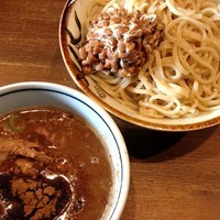 「濃厚豚骨魚介つけ麺（中盛250ｇ）＋納豆」@ラーメンアキラの写真