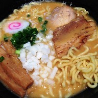 「濃厚中華そば（醤油）」@中華そば 輝羅の写真