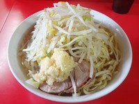 「小ラーメン（700円）ヤサイニンニク」@ラーメン二郎 千住大橋駅前店の写真