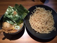 「超濃厚魚介系とんこつつけ麺全部のせ」@麺家 聖の写真