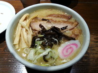 「特選とろ肉味噌ラーメン」@らーめん 山頭火 新宿南口店の写真