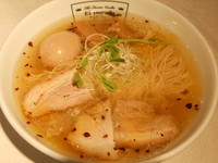 「潮の旨味ソバ＋煮玉子」@THE FINEST NOODLES EL DORADOの写真