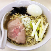 「【煮干狂會】煮干ソバ 白+出汁打込み式味玉」@第13回 人気話題の味紀行 全国味の逸品会の写真