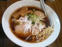 「【限定】醤油そば ￥700＋味玉(クーポンサービス)」@中華そば 伝堂の写真