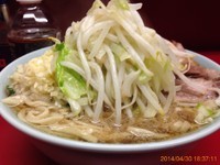 「小豚ラーメン ニンニク麺軟目」@ラーメン二郎 中山駅前店の写真