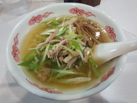 「どたはち伝説中華そば（鶏肉）」@めん処 土田八の写真