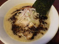 「マー油塩とんこつらーめん＋替玉」@麺屋 蓮花の写真