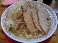 「イチロー（１６）：大盛り　＋チャーシュー２枚：㋚券」@ラーメン ぶんの写真