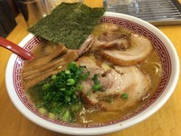 「醤油らーめん大盛＋チャーシュー／￥830+350」@虎ジ 水道橋店の写真