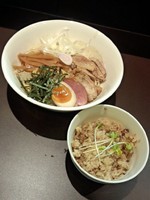 「【限定】にぼ和えそば＋にぼし炊き込みご飯」@おおぜき中華そば店の写真