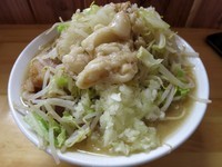 「小ラーメン ７３０円 ※にんにく少し・あぶら・玉ねぎ」@らーめん つの旨の写真