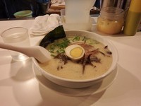 「ラーメン」@博多天神 新宿御苑店の写真