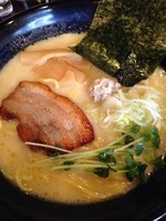 「濃厚鷄だしラーメン 塩」@らーめんなが田の写真