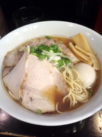 「逆襲の豚ソバ（もも黒2DAYS）900円＋味玉100円」@らーめん稲垣（仮）の写真