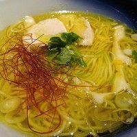 「塩らぁめん　850円」@ラァメン家 69’N’ ROLL ONE 赤坂本店の写真