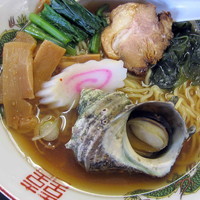 「さざえラーメン 930円」@小浜屋の写真