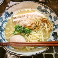 「【限定】鶏節香る純帆立白湯 900円」@特級鶏蕎麦 龍介の写真