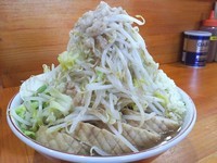 「ラーメン300g+豚2枚￥950ニンニクヤサイアブラ」@ラーメン角次の写真